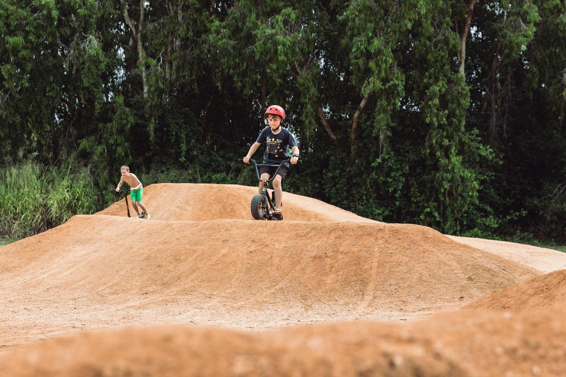 Tasman Holiday Parks - Rollingstone Экстерьер фото