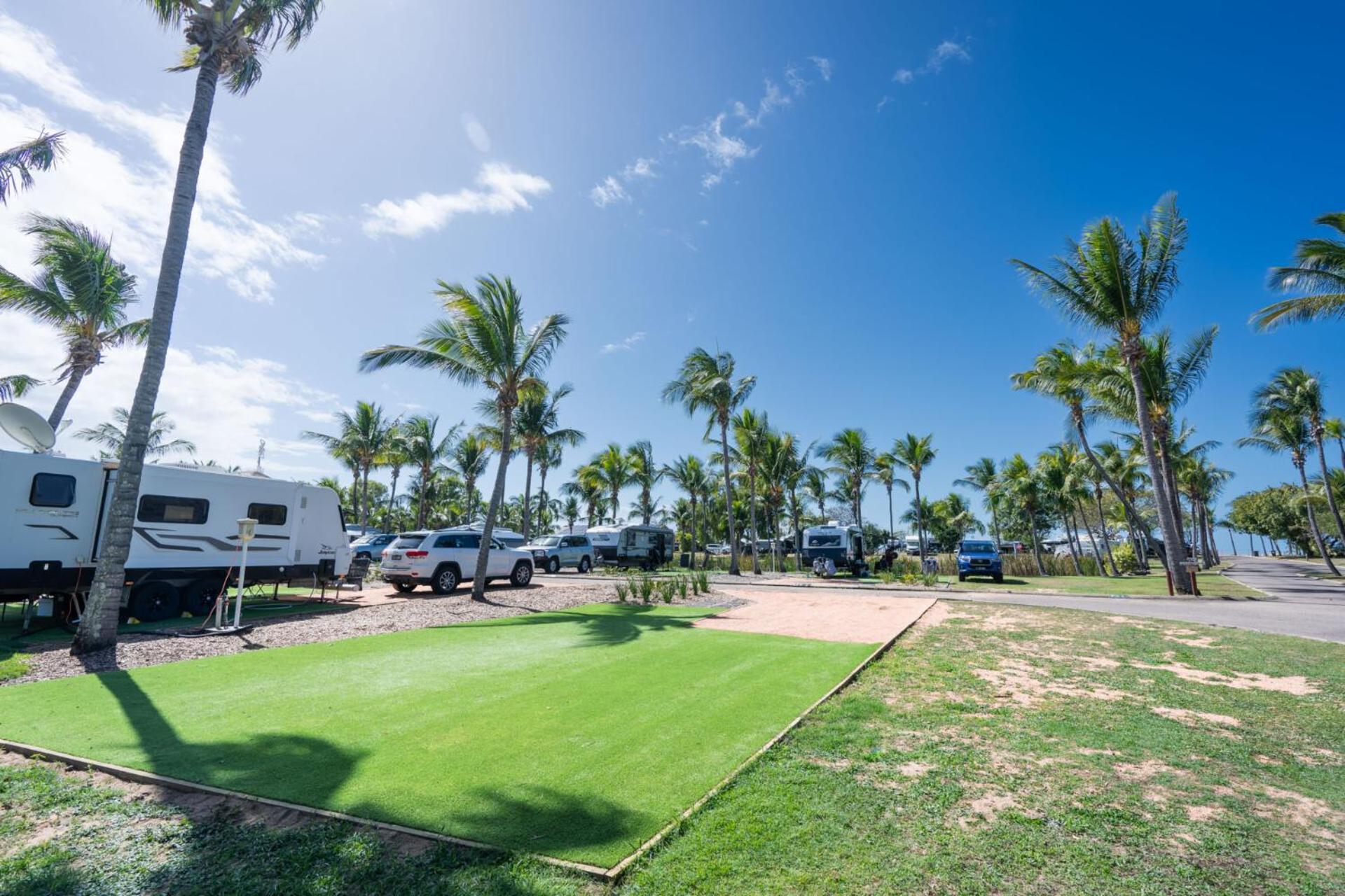 Tasman Holiday Parks - Rollingstone Экстерьер фото